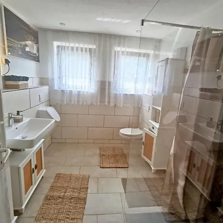 Eifelruhe 5 - Platz Fuer Bis Zu 8 Personen, Hunde Willkommen Apartmán *